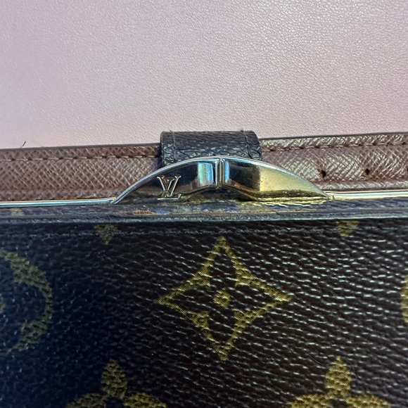 EUC Vintage LV Monogram French Kisslock Wallet - Picture 4 of 14